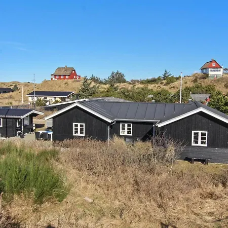 Soleil - 300m From The Sea By Interhome