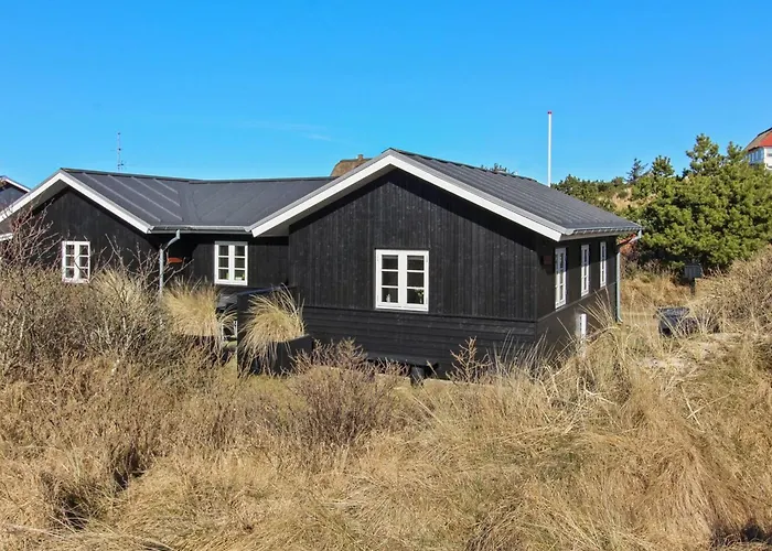 Soleil - 300m From The Sea By Interhome