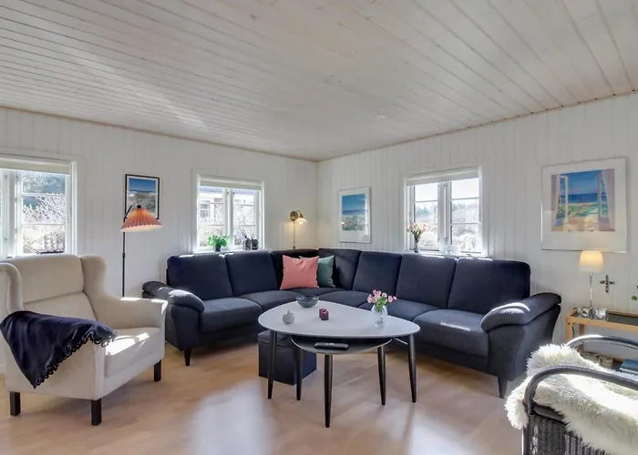 Soleil - 300m From The Sea By Interhome *